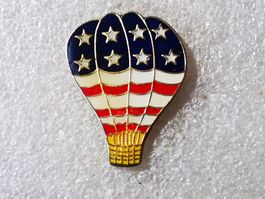 Ansteckpin 88: Luftballon USA