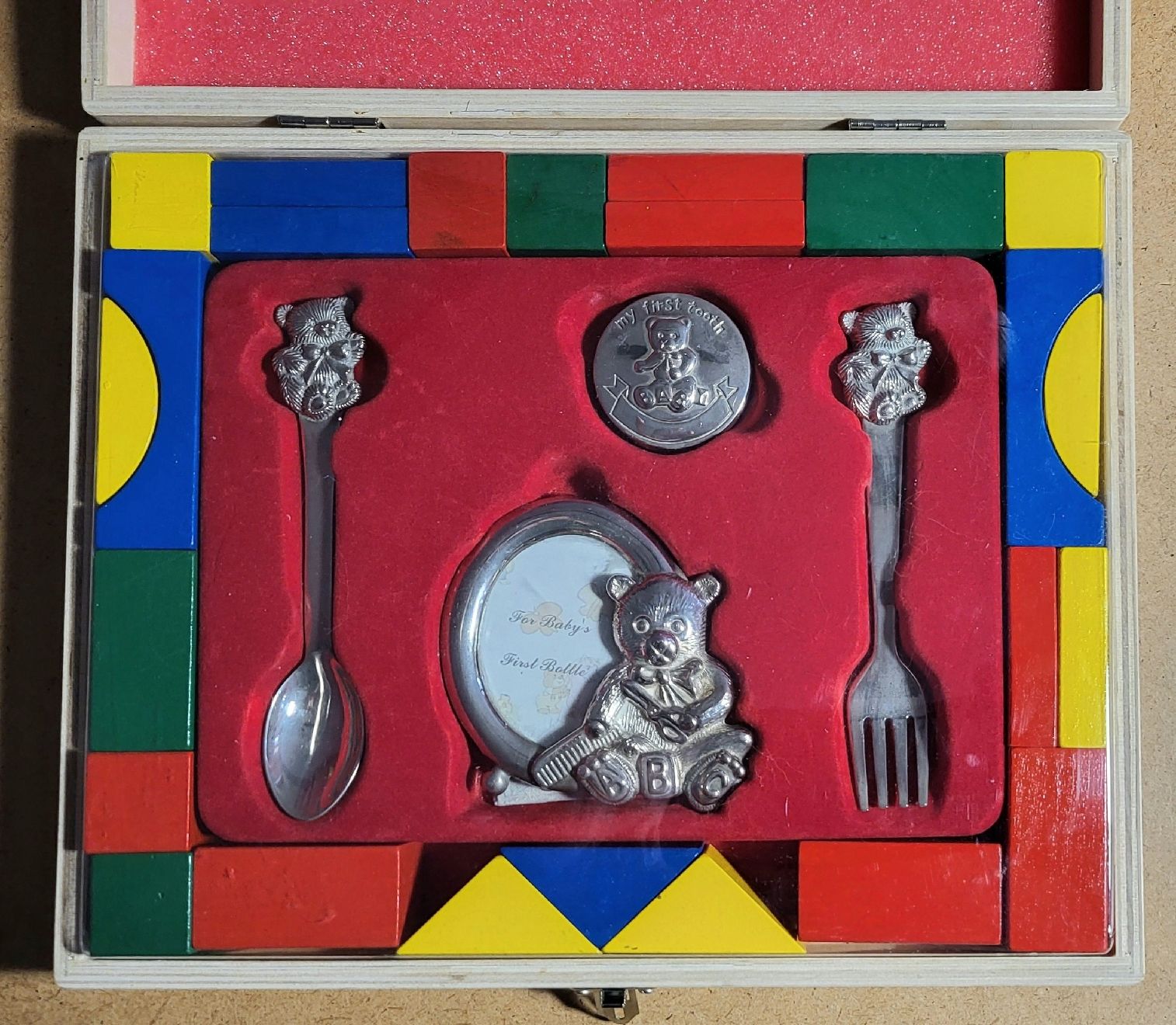 Giochi: Coffret cadeau bébé "Ma première dent" – Usato da Montet (Glâne) venduto da Koada2