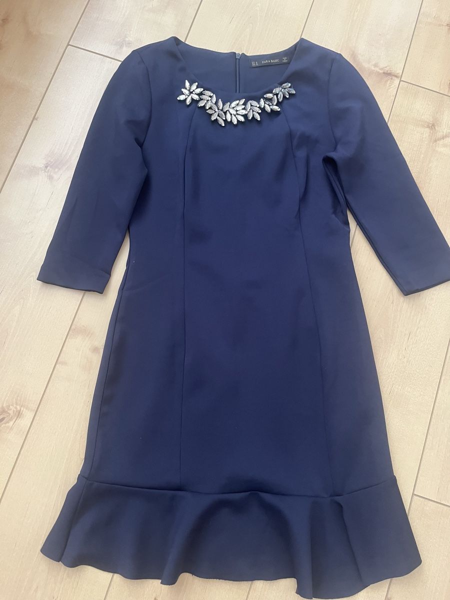 Zara Kleider: Robe bleu marine Zara Basic ornée Taille M bon état – Gebraucht aus Bellevue von utilisatratice