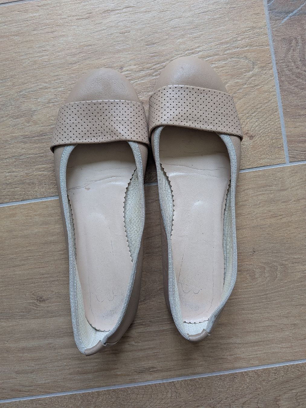 Scarpe da donna: Ballerinas Leder beige Grösse 37 – Usato da Eschenbach SG venduto da SanFranciscoCalifornia