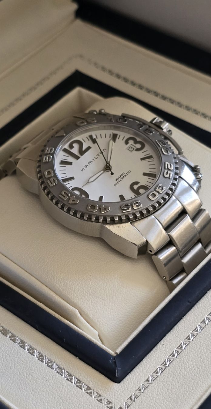 Hamilton Montres: Montre Hamilton Khaki Automatic – D'occasion à Les Acacias par watinjo 2