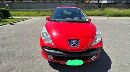 Sehr Gepflegter Peugeot 207 zu verkaufen