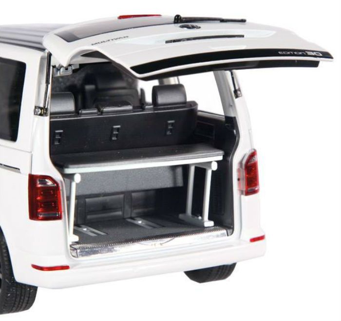 Volkswagen Modellini d'auto: VW T6 MULTIVAN GENERATION SIX SILBER 2015 1:18 NZG – Nuovo e nell'imballaggio originale da Suhr venduto da Moebelsiralfred 3