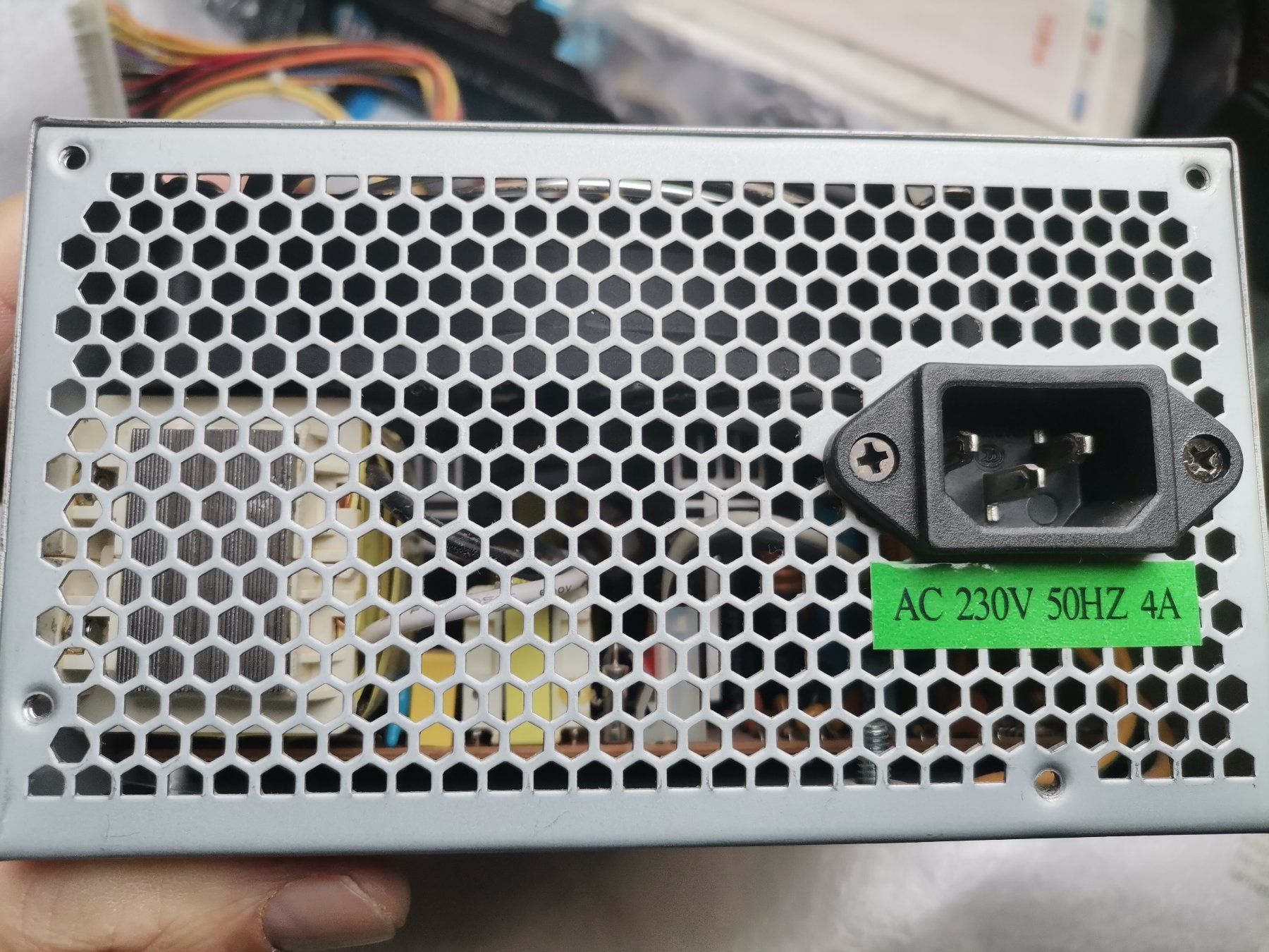 Componenti elettronici: Delux DLP-34A 550 Watt  PC Computer Netzteil – Nuovo (secondo la descrizione) da Münchwilen TG venduto da Gandalf126 2
