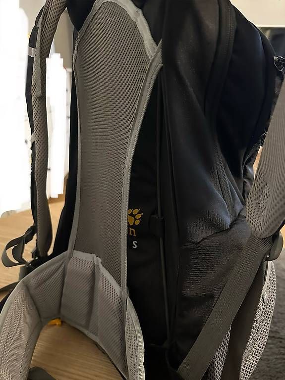Zaini: Fotorucksack Jack Wolfskin – Usato da Gwatt (Thun) venduto da Redyred 1