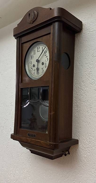 Stand- & Wanduhren: Antike Schweizer Wanduhr mit Pendel – Gebraucht aus Baden von mic_nrq9 3