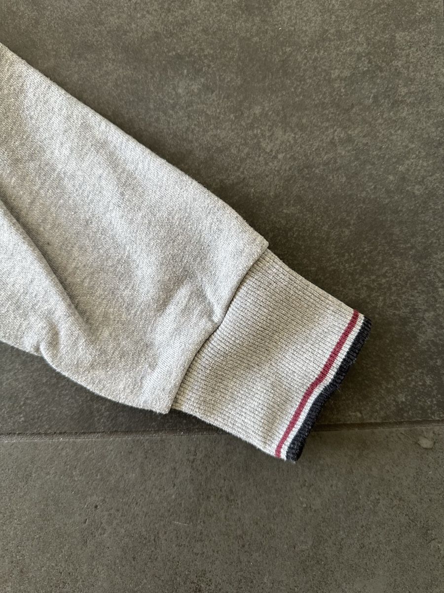 Fred Perry Pullover & Sweatshirts: Kapuzenpullover Fred Perry grau Grösse M guter Zustand – Gebraucht aus Illnau von han_6ymf 1