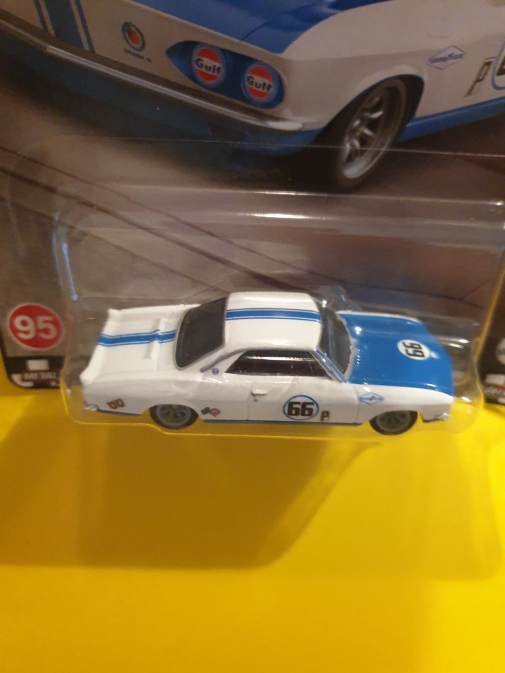 Hot Wheels Modellini d'auto: Hot Wheels '66 CHEVROLET CORVAIR YENKO STINGER – Nuovo e nell'imballaggio originale da Oftringen venduto da Rotor 4