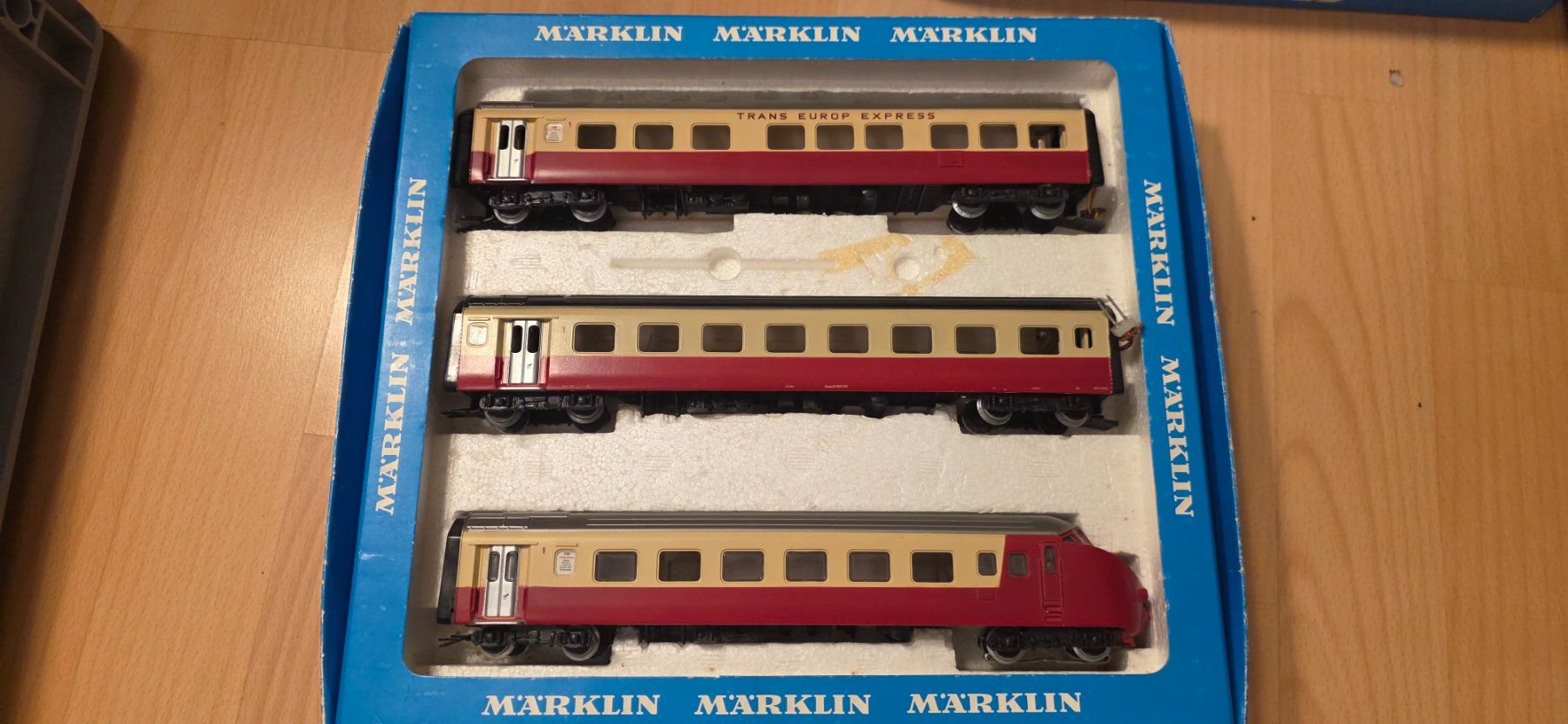 Märklin Modelleisenbahnen: 3x Waggons Trans Europ Express HO/AC – Gebraucht aus Hochfelden von Danizh0