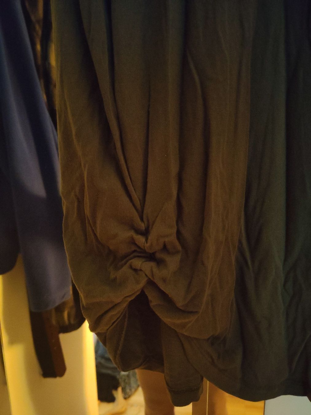 Vestiti: Khakifarbenes Kleid – Usato da Dübendorf venduto da Cocochala8 1
