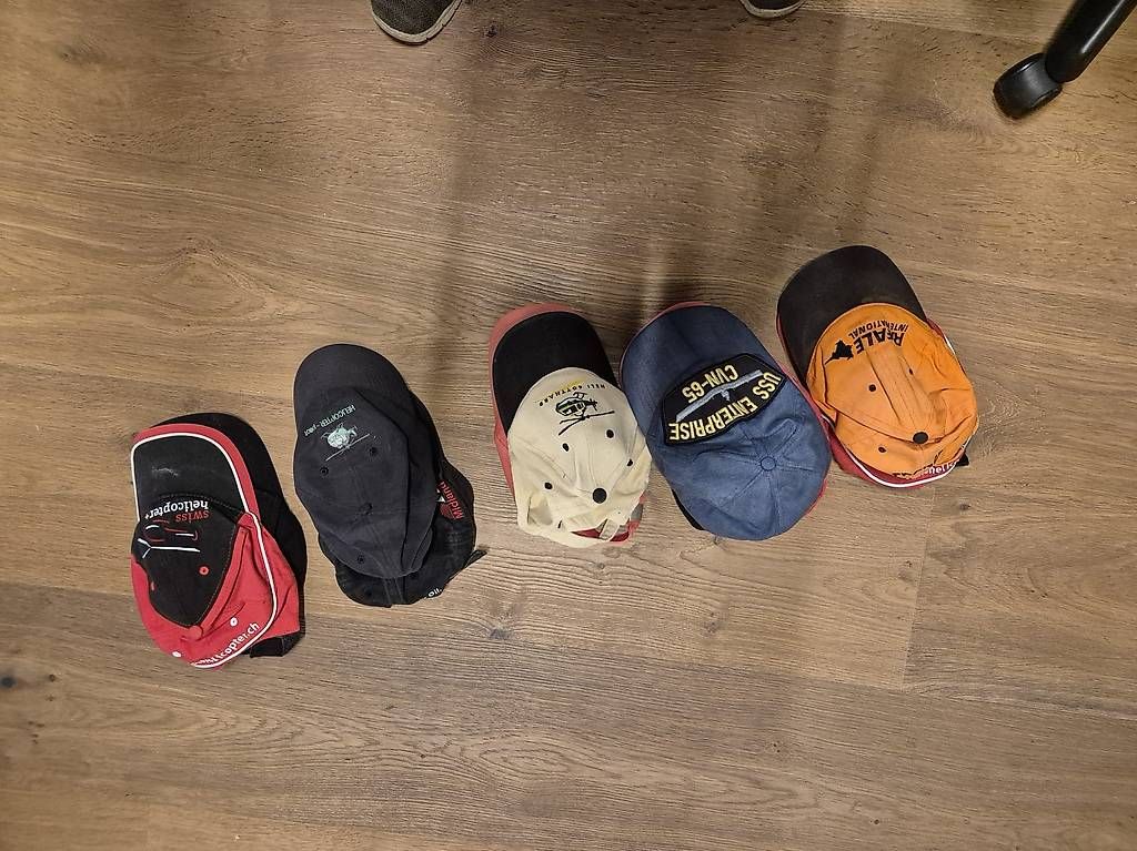 Chapeaux, bonnets & casquettes: Baseballcaps – D'occasion à Kirchleerau par 1950kiwi 3