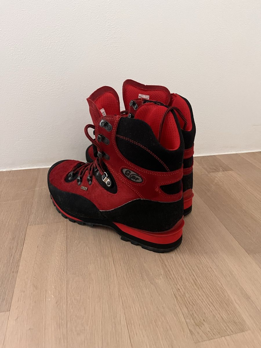 Scarpe da uomo: Sicherheits-Gebirgsschuh S3 – Usato da Büsserach venduto da timo331133 1