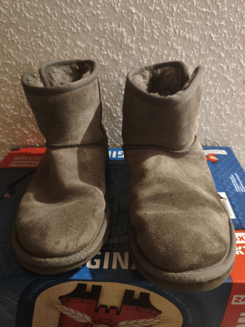 Ugg Damenschuhe: scarpe Ugg numero 36  – Gebraucht aus Bioggio von OresteIronix 2