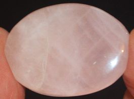 Cabochon L-1927 – Rosa Quarz – 39x28mm