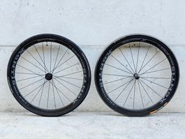 XENTIS SQUAD 4.2 Carbon Laufradsatz LRS 28" TOPZUST. 2608
