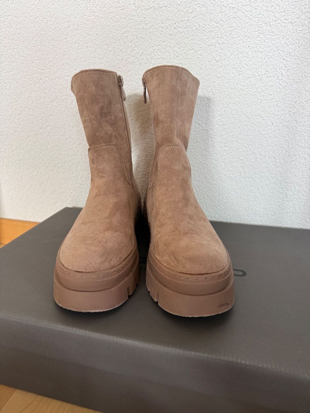 Scarpe da donna: Winter-Stiefel, Grösse 39 – Nuovo (secondo la descrizione) da Zumikon venduto da naiischoen 4