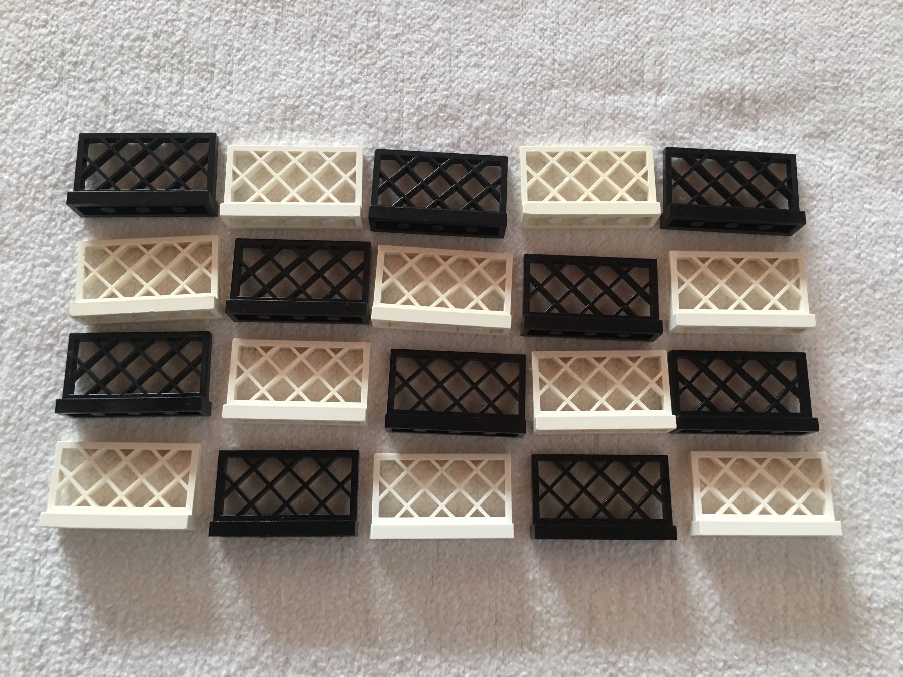 Lego Giocattoli: Lego 20 Weisse - schwarz Zaun – Usato da Gelterkinden venduto da cobra0110