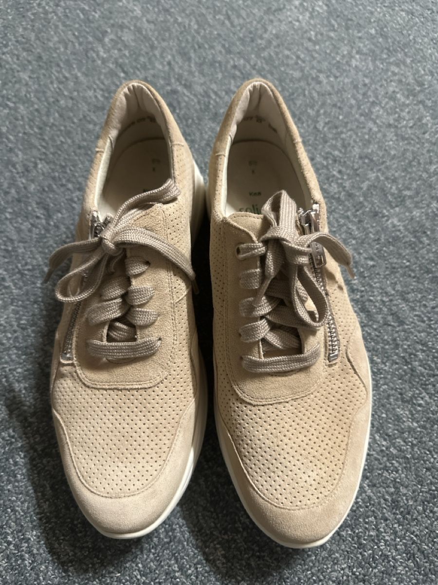 Scarpe da donna: Solidus Kea Sneaker beige Gr 6.5 neu – Nuovo e nell'imballaggio originale da Baltschieder venduto da YmroBe