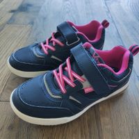 Victory Hallen Sportschuhe, Gr. 33, wie NEU!