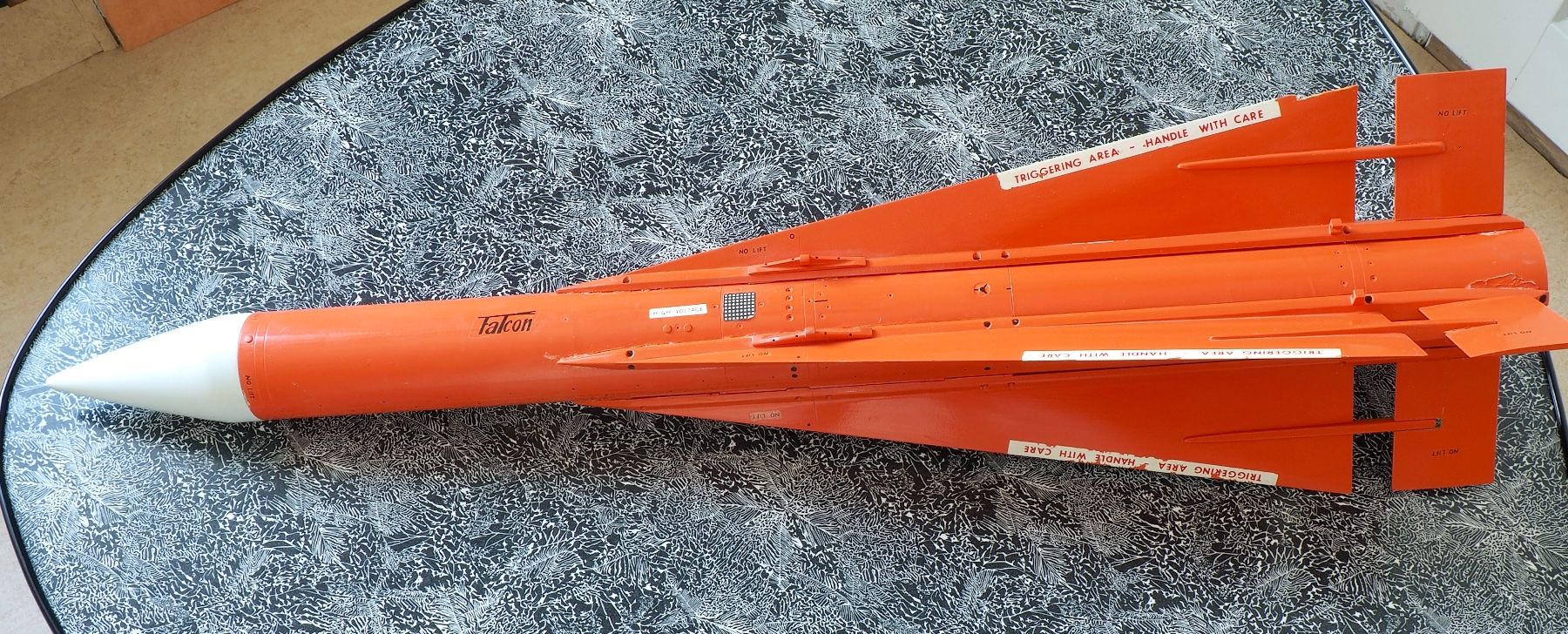 Kit di modellismo & Modellini statici: Modellrakete einer AIM-4E FALCON (1958) – Usato da Unterentfelden venduto da Organized 1