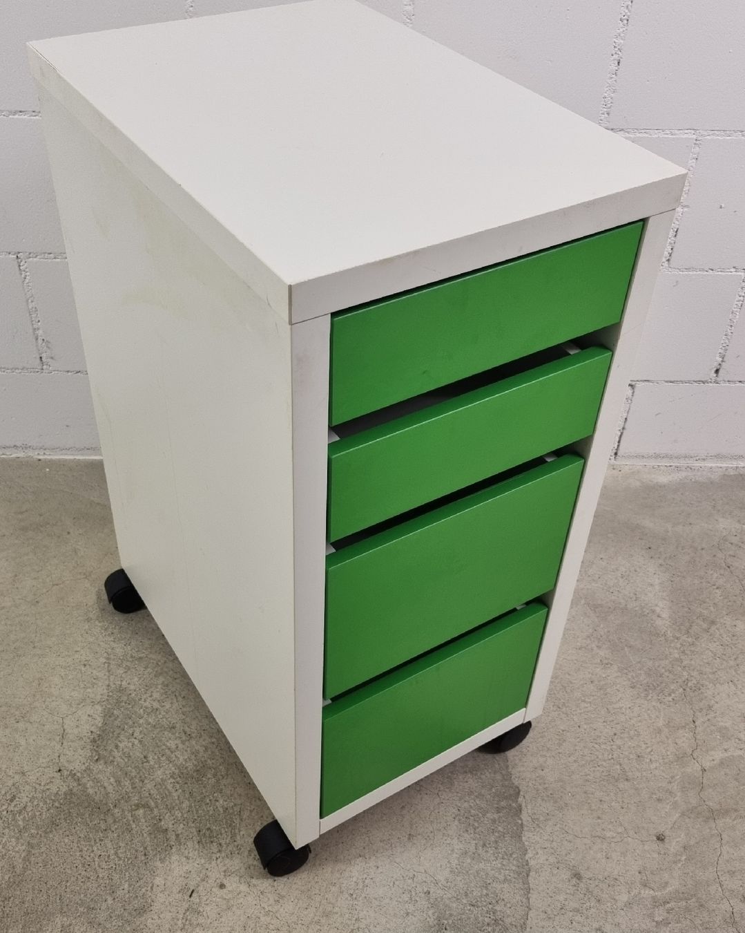 Ikea Scrivanie: Schreibtischboard – Usato da Buchs AG venduto da alp_x87d