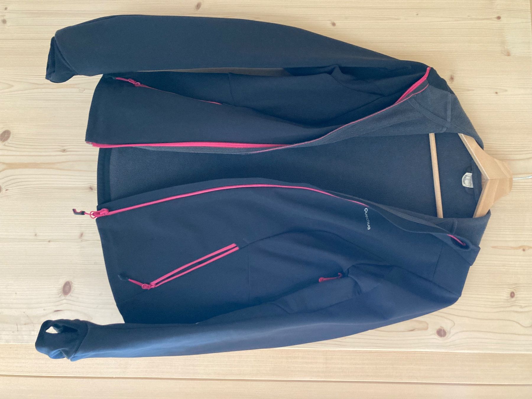Decathlon Jacken: Veste soft shell décathlon M – Gebraucht aus Aproz (Nendaz) von stbornet