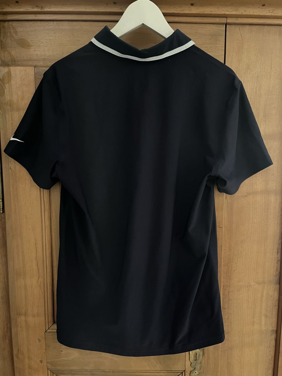 Nike T-shirt: T-Shirt von Nike, Roger Federer – Usato da Bonstetten venduto da lala_123 1