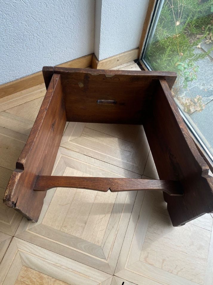 Sgabelli: Antiker Holzhocker – Usato da Winterthur venduto da Juhu75 3