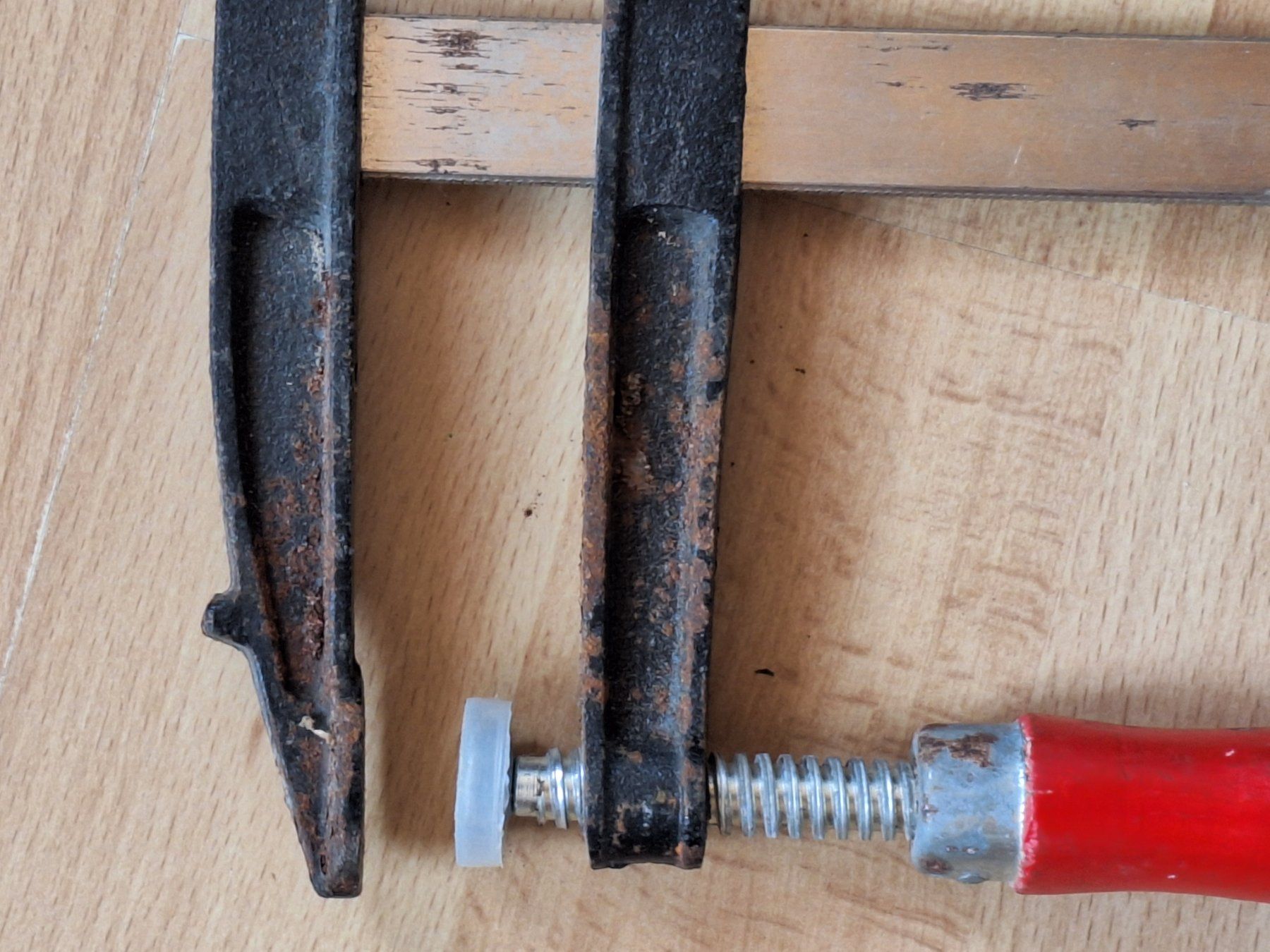 Tous les outils: Schraubzwinge 80x200 – D'occasion à Eriswil par corolla05 1