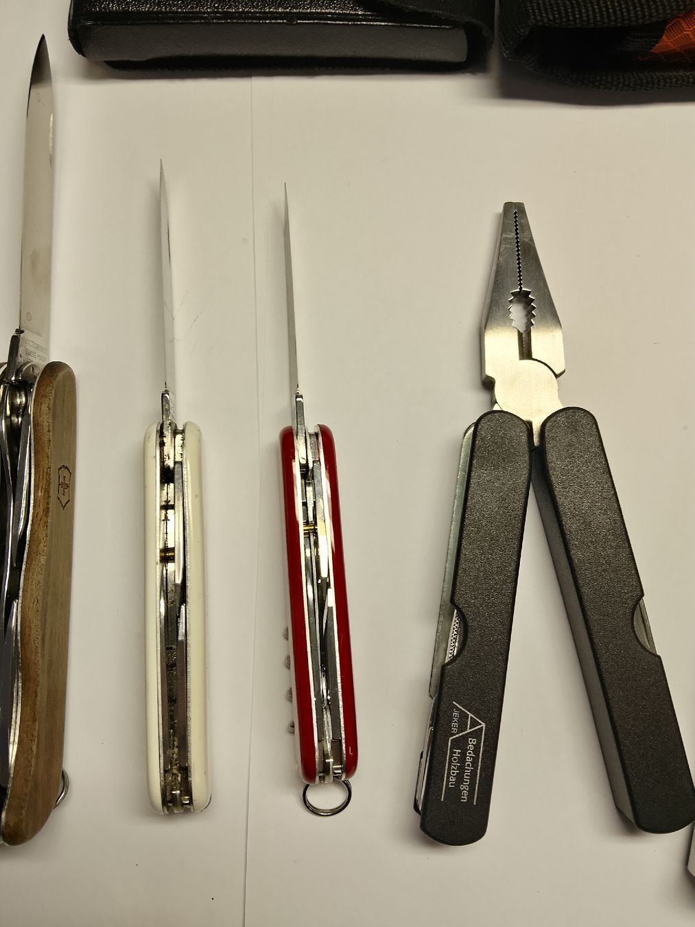 Victorinox Coltelli tascabile: Lot Victorinox Sackmesser und Multitool  – Usato da Grenchen venduto da watchthewatch 6