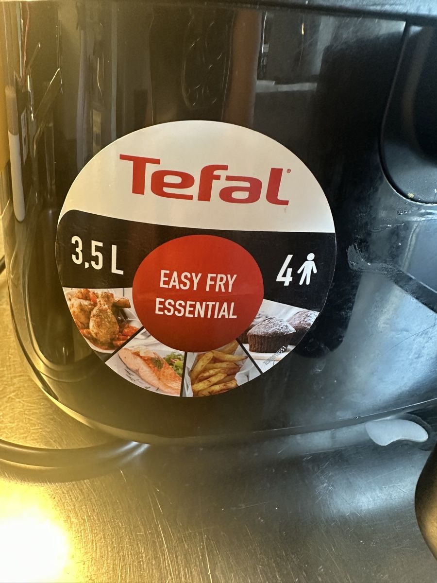 Tefal Appareils de cuisine: TEFAL Easy Fry Essential – D'occasion à Volketswil par elh_79vz 2