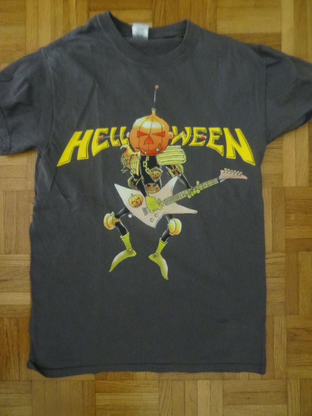 T-shirt: Helloween - T-shirt Future World – Nuovo (secondo la descrizione) da PRILLY venduto da hurricane2000