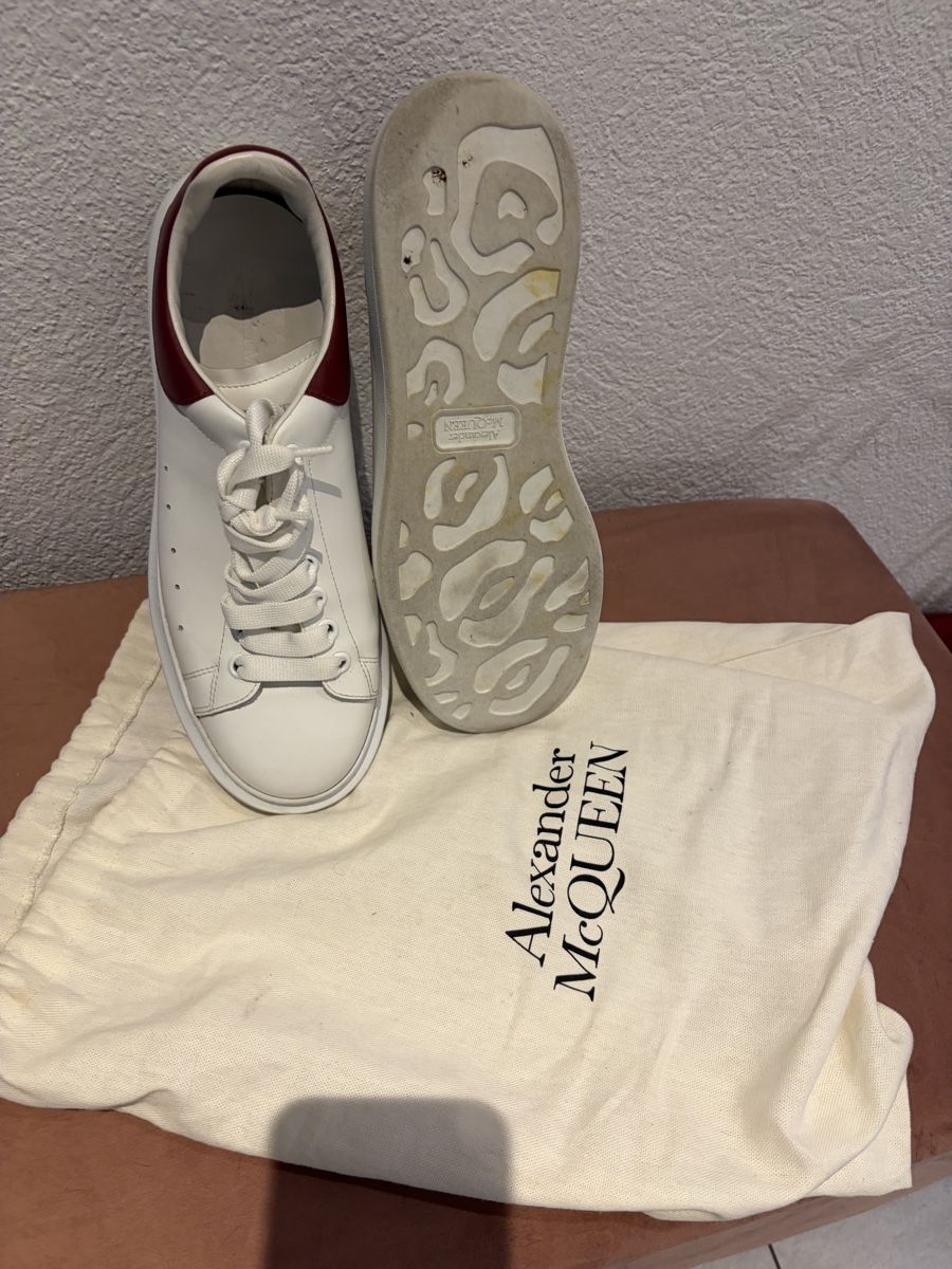 Alexander Mcqueen Chaussures hommes: Alexander McQueen Sneakers – D'occasion à Oberengstringen par Titina90 1