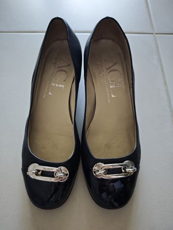 Elegante AGL Schuhe, Grösse 36, Dunkelblau - Zeitloser Chic!
