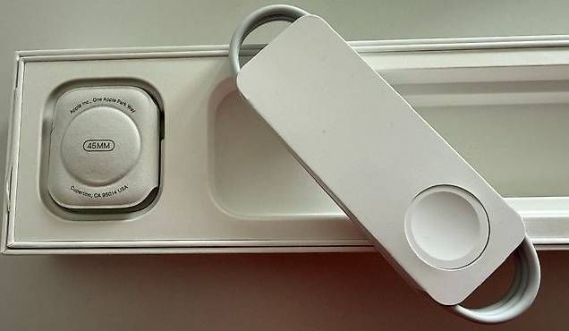 Apple Smartwatch: Apple Watch Serie 7 45MM – D'occasion à Oberägeri par Peter01234 3