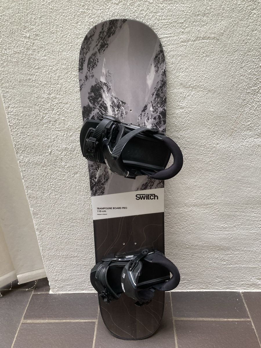 Board: Switch Trampoline Pro 110 Training Snowboard – Usato da Winterthur venduto da niemim