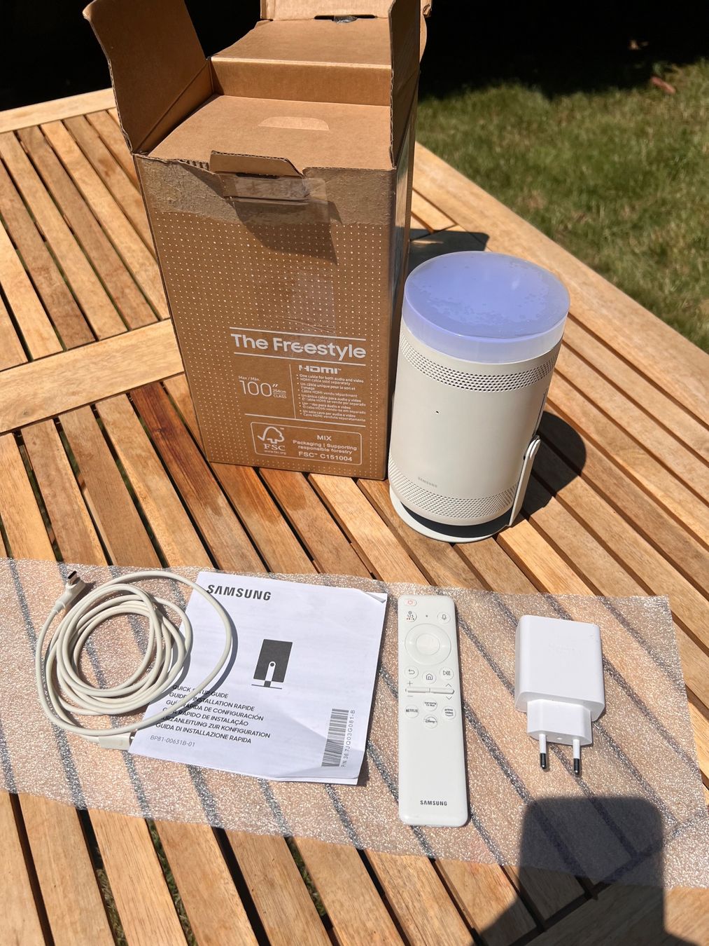 Samsung Tragbarer Mediaplayer: Freestyle projector !defective! – Defekt aus Lausanne von NYC67