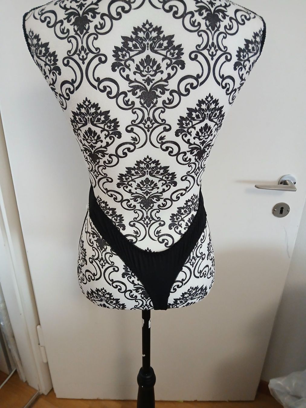 Unterwäsche: Schwarzer Body mit Grösse XL – Neu und originalverpackt aus Glattbrugg von fin_66d8 3