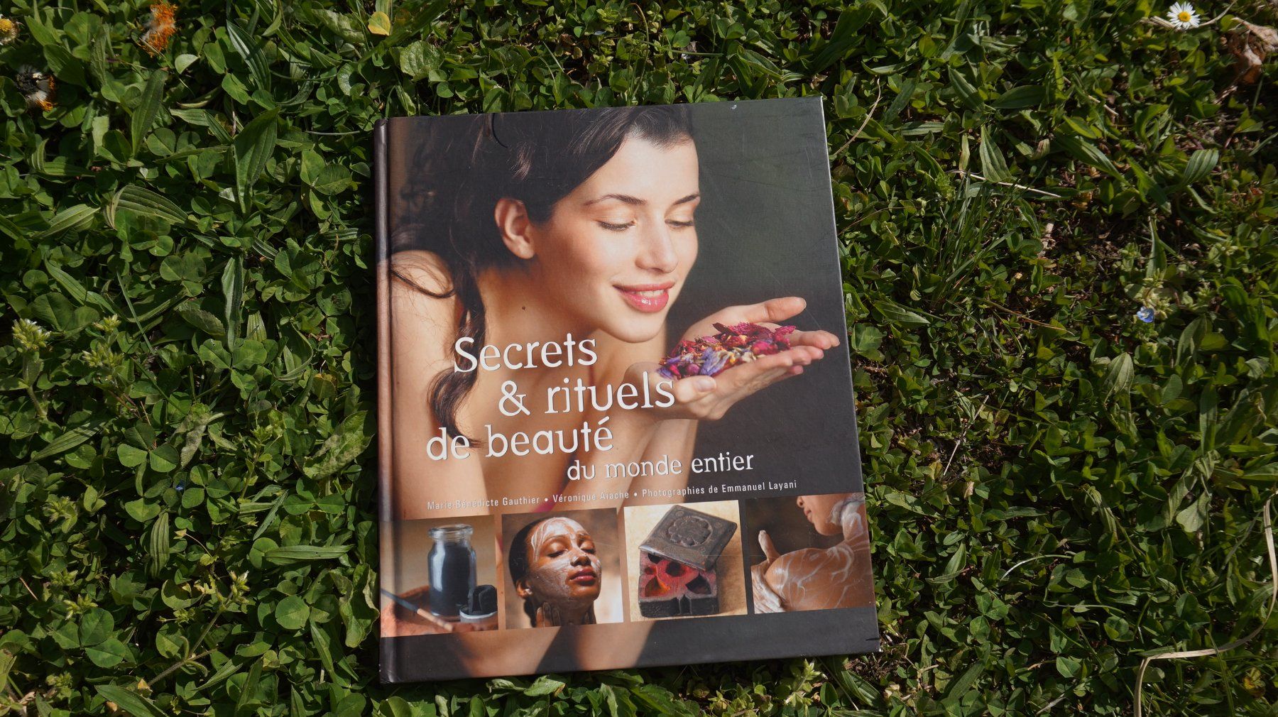 Libri: Secrets et rituels de beauté du monde entier – Usato da Clarens venduto da dia_sw29