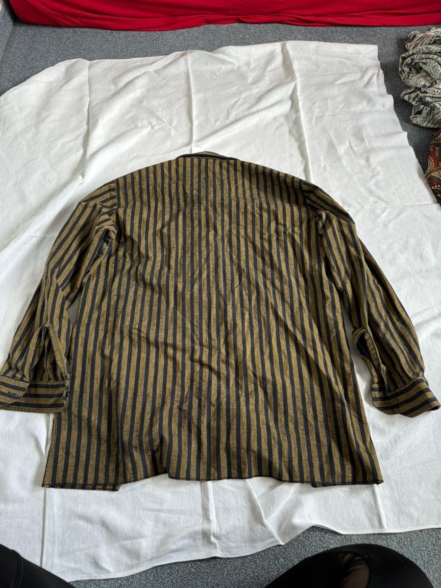 Camicie: Gestreiftes Herrenhemd Gr. Lschwarz gold – Usato da lommis venduto da inf_thv8 4