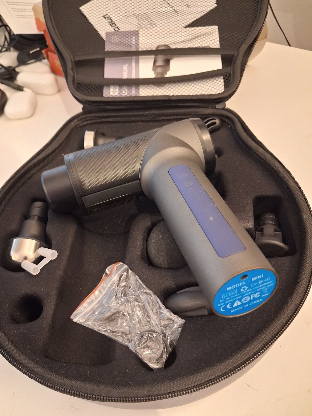 Dispositivi per massaggi: Massagepistole VITAGUN M Model 15-160W  – Usato da Effretikon venduto da SEMOUNA 7