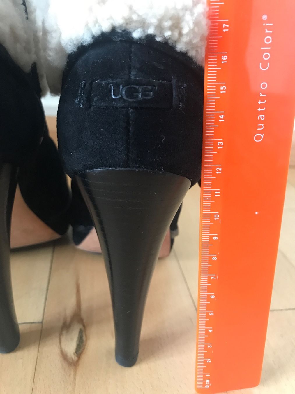 Ugg Scarpe da donna: Ugg Stiefelette – Usato da Basel venduto da FannySt 5