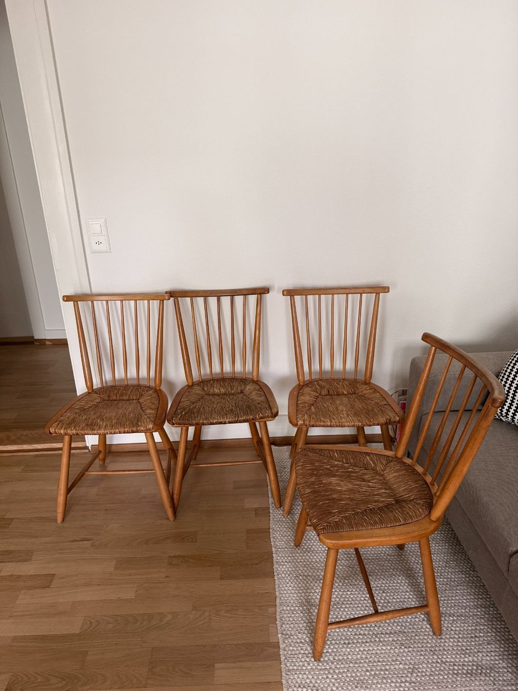Sedie: Essstühle 4x gewebt Holz – Usato da Zürich venduto da hel_9gsn 1