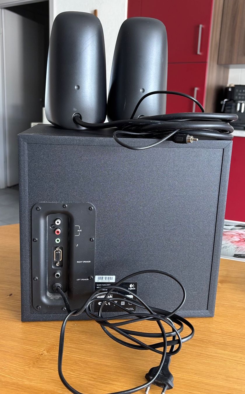 Logitech Lautsprecher: Logitech Speaker System Z623 – Gebraucht aus Marin-Epagnier von 221966 1