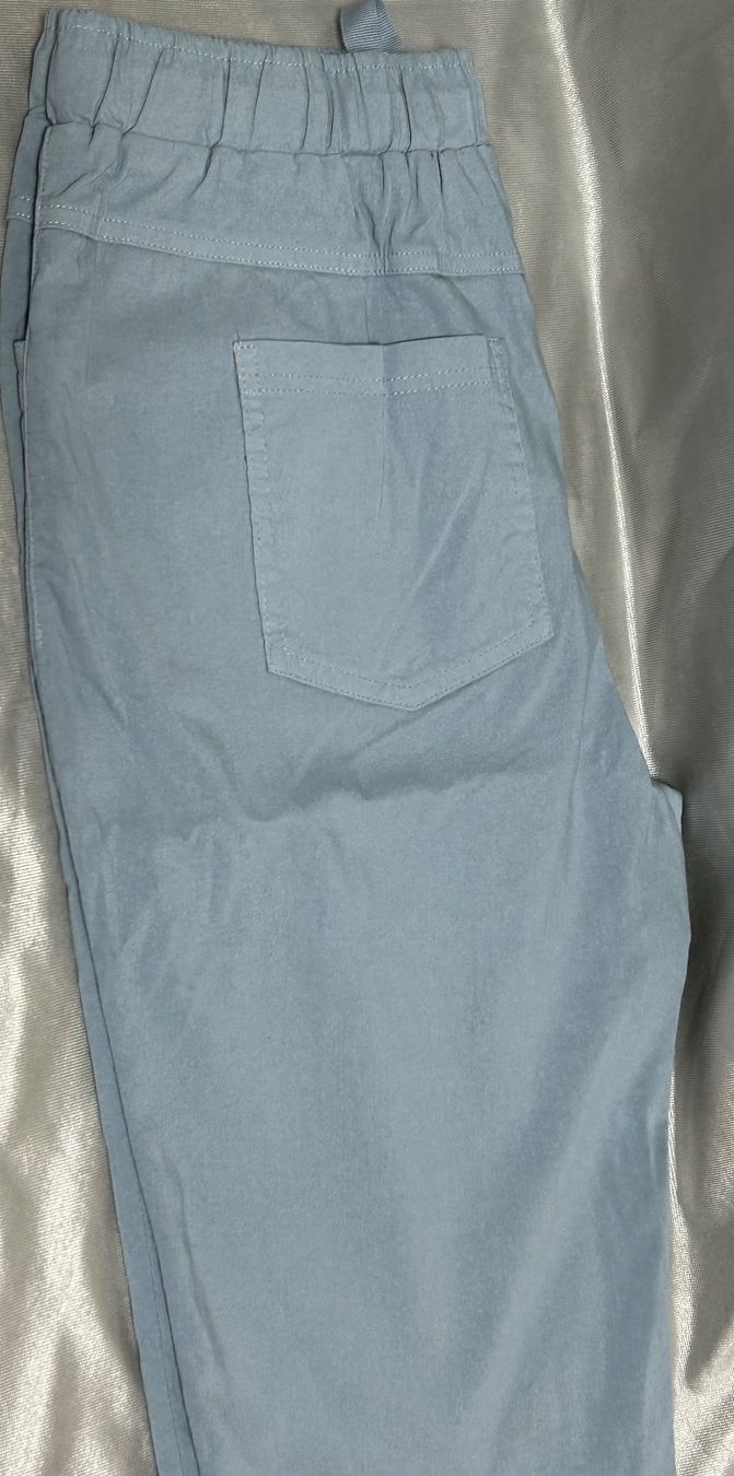 Pantaloni: ***hellblau Stretch-Hose L *** neuwertig – Nuovo (secondo la descrizione) da Winterthur venduto da stella67
