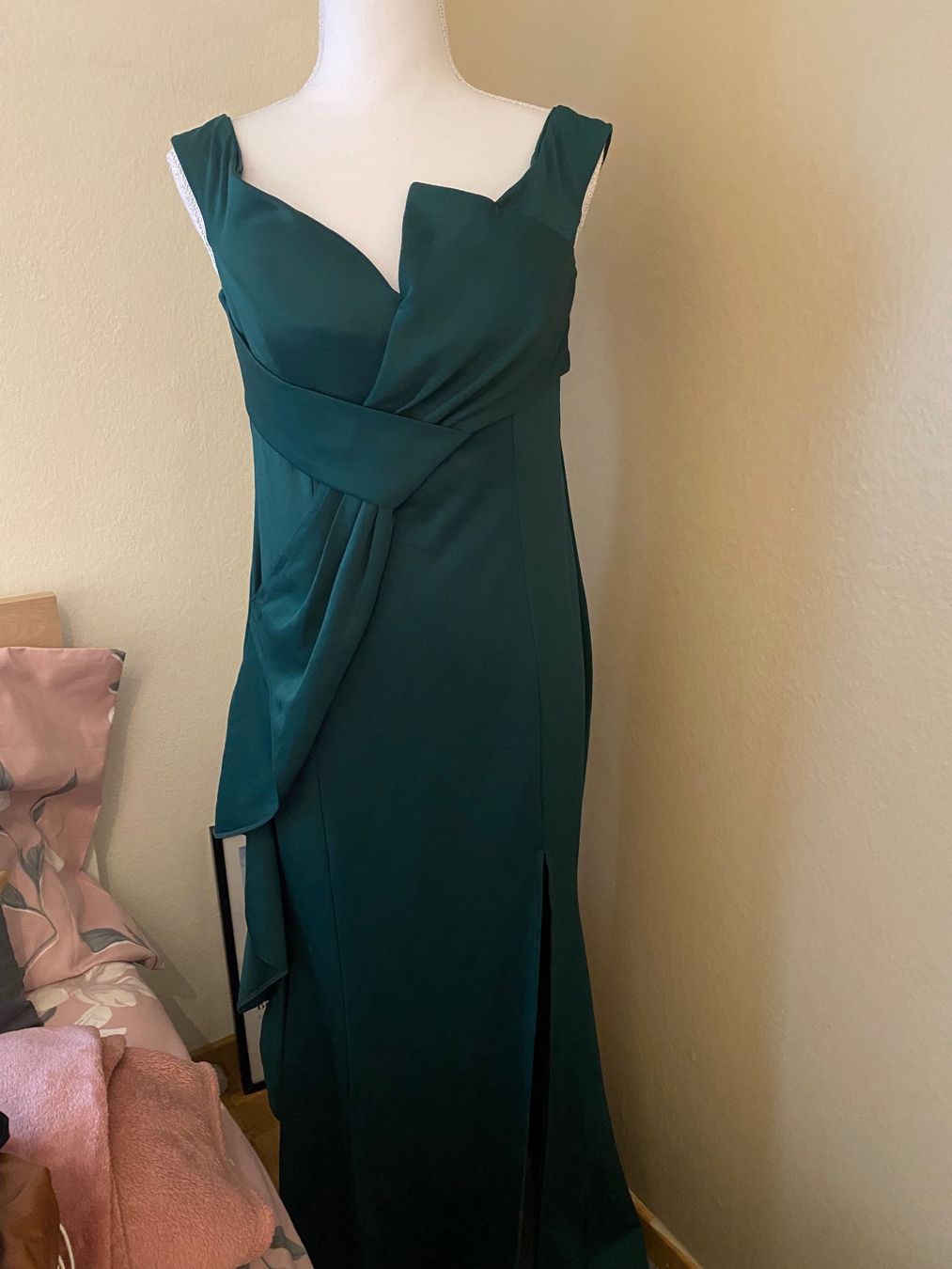Vestiti: Elegantes Abendkleid Smaragdgrün Gr. M – Nuovo (secondo la descrizione) da Winterthur venduto da mie_l9gr