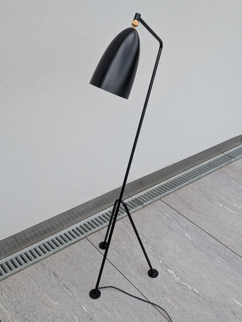 Gubi Lampen: Gubi Gräshoppa Stehleuchte schwarz Grashopper – Gebraucht aus Rotkreuz von CRLNSC 2