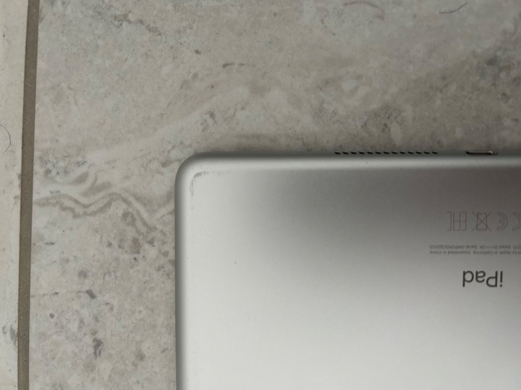 Apple Tablet PC: Tablette Apple iPad 8 génération sans accessoires – Gebraucht aus Bussigny von has_w66y 5
