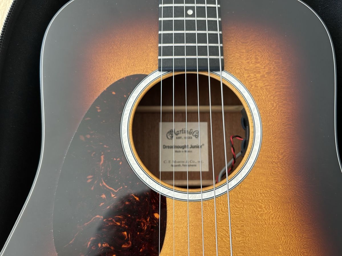 Martin & Co. Strumenti musicali: Martin Dreadnaught Jr - E Excellent Condition LEFT Handed - – Usato da Hallwil venduto da ejackson13l 8