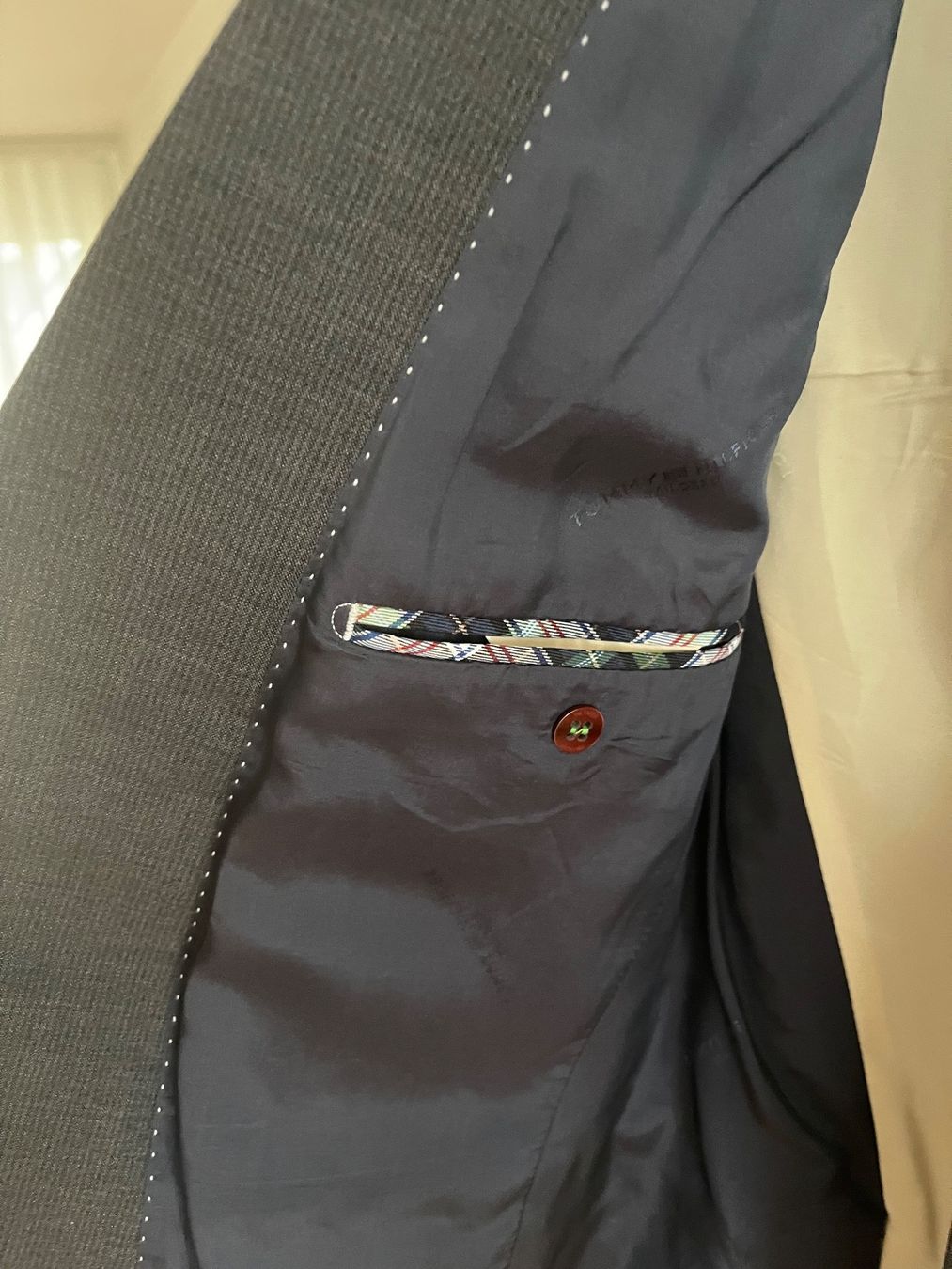 Tommy Hilfiger Completi: Anzug Tommy Hilfiger – Usato da Hätzingen venduto da Limao 6